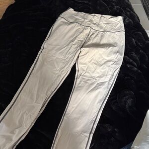 WeWoreWhat Cream Leggings